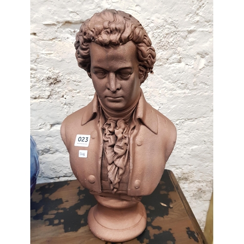 23 - LARGE MOZART BUST