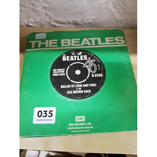 35 - 10 BEATLES SINGLES