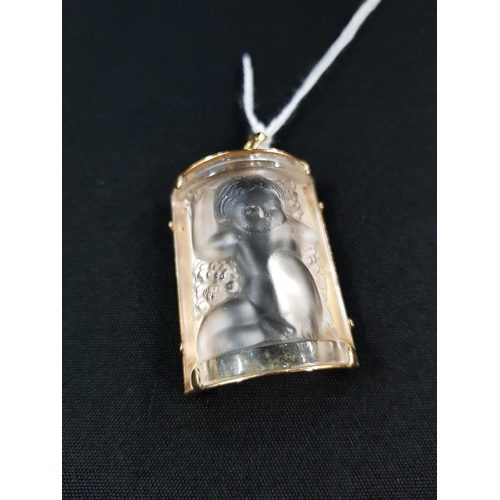 250 - YELLOW METAL MOUNTED LALIQUE  (FRANCE) PENDANT