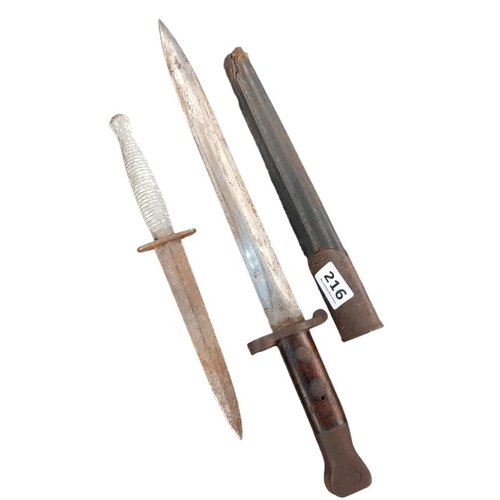 216 - COMMANDO DAGGER AND BAYONET