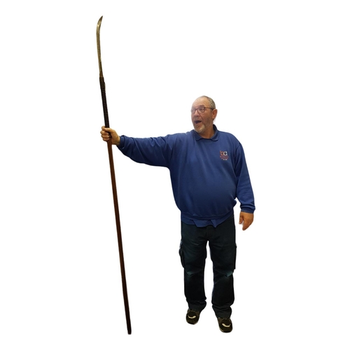 224 - JAPANESE POLEARMS YARI 215CMS