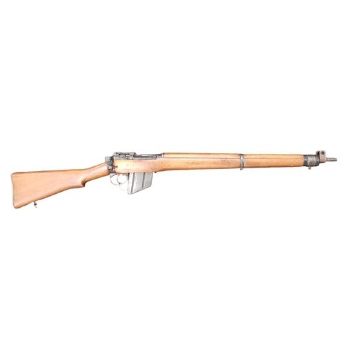 34 - DEACTIVATED LEE ENFIELD NO.4 BOLT ACTION RIFLE 303 BARREL 25.25