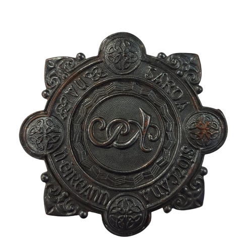 5 - FIRST ISSUE GARDA HELMET PLATE ( FOR NIGHT USE). FIRST ISSUE CAP BADGES AFTER INDEPENDANCE 1922.  NO... 