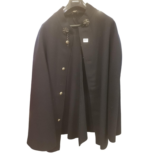 77 - DUBLIN METROPOLITAN GARDA CAPE (IDENTICAL DMP BUT WITH GARDA BUTTONS)