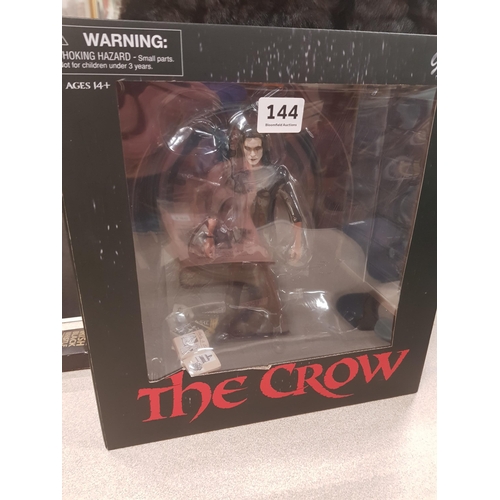 144 - BOXED GALLERY DIORAMA THE CROW