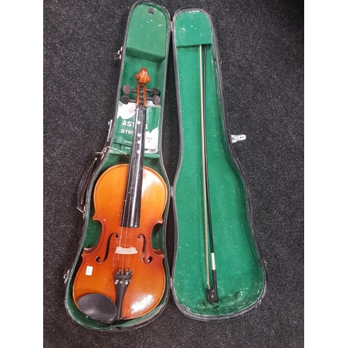 164 - VIOLIN, BOW & CASE