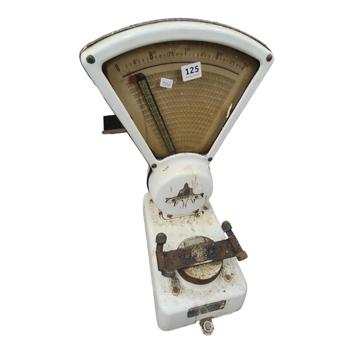 125 - OLD SHOP SCALES