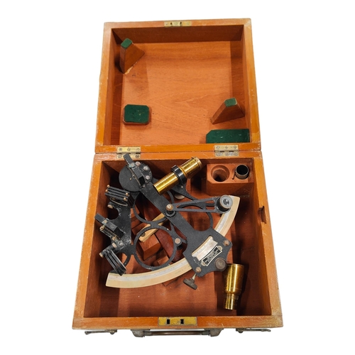 145 - CASED SEXTANT