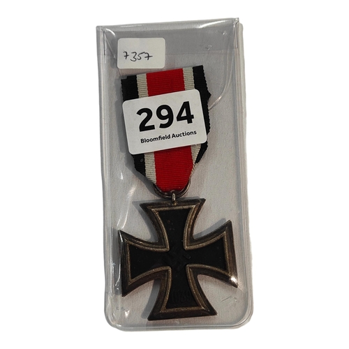 294 - WORLD WAR 2 THIRD REICH IRON CROSS - MM ON RING