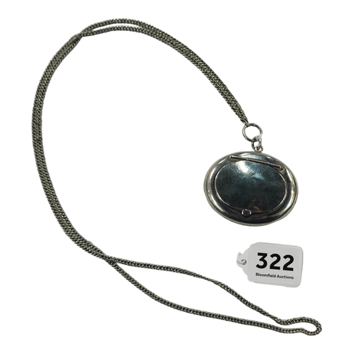 322 - SILVER COMPACT ON WHITE METAL CHAIN