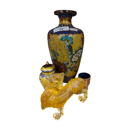 52 - FOO DOG & CLOSOINNE ITEM