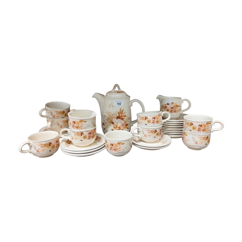 102 - POOLE POTTERY TEASET