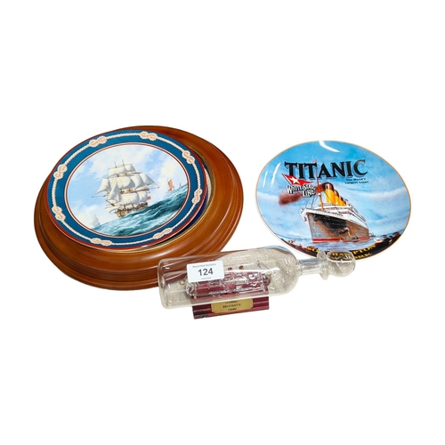 124 - TITANIC PLATES AND TITANIC GLASS SHIP IN A BOTTLE