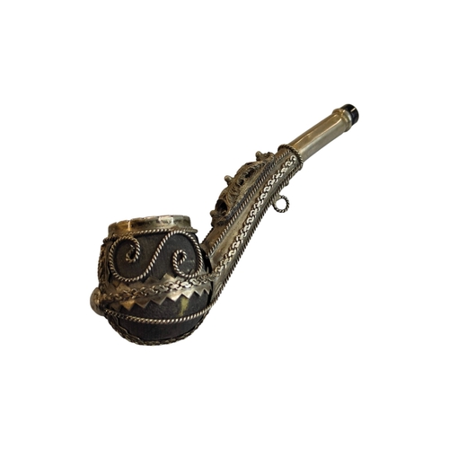 DECORATIVE SMOKERS PIPE