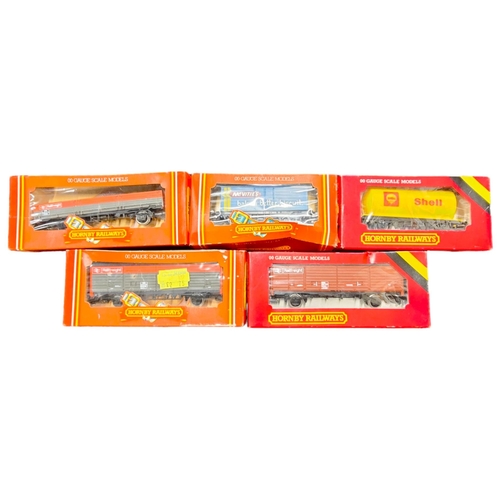 33 - 5 BOXED HORNBY 00 GAUGE MODELS