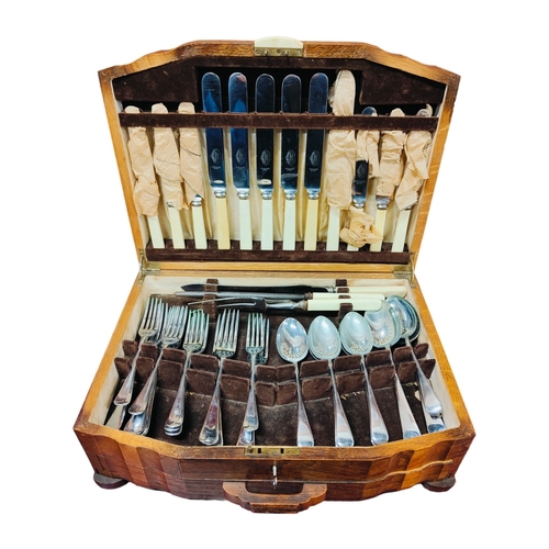 247 - ART DECO CASED CUTLERY SET WITH KEY