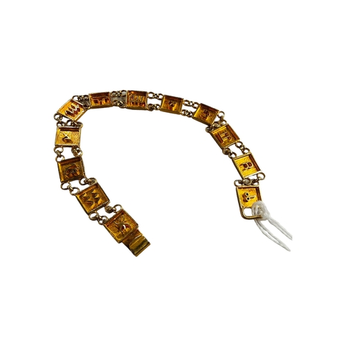 386 - 18 CARAT GOLD BRACELET (TESTS TO) 10.8 GRAMS