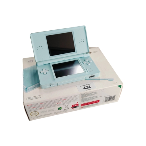 424 - NINTENDO DS LITE