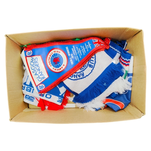 30 - BOX OF VINTAGE RANGERS & NORTHERN IRELAND SUPPORTERS ITEMS