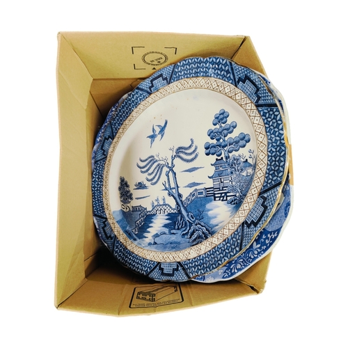 32 - QUANTITY WILLOW PATTERN & OTHER PLATES