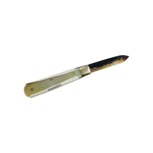 396 - SILVER MOTHER OF PEARL PEN KNIFE