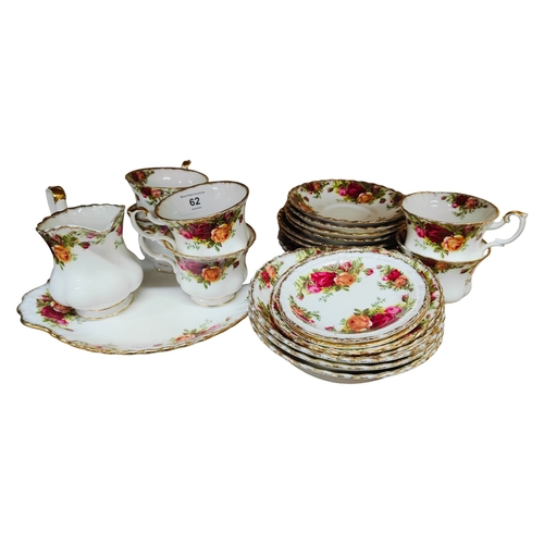 62 - ROYAL ALBERT COUNTRY ROSE TEA SET