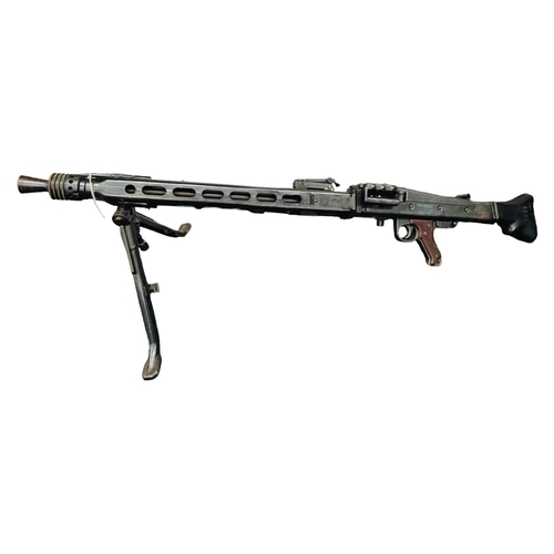 447 - DEACTIVATED M.G.42 LIGHT MACHINE GUN 7.92MM