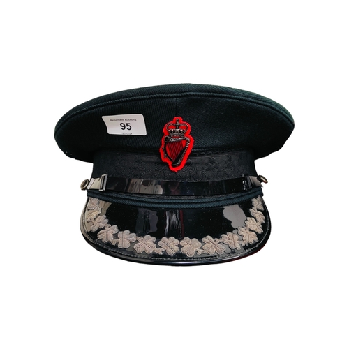 95 - ROYAL ULSTER CONSTABULARY ASSISTANT CHIEF CONSTABLE PEAKED CAP