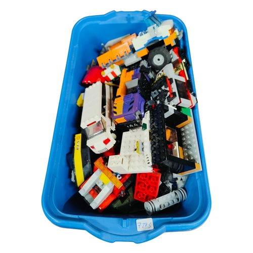 265 - TUB LOT OF LEGO