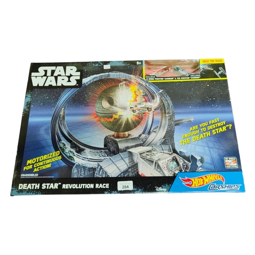 284 - BOXED STARWARS DEATH STAR REVOLUTION RACE HOTWHEELS