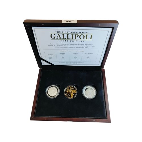 440 - THE FIRST WORLD WAR GALLIPOLI THE COIN SET IN BOX WITH CERTIFICATE