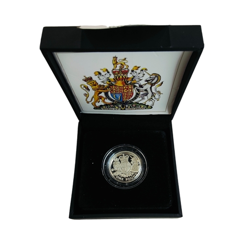 445 - THE ROYAL ARMS 2015 UK £1 SILVER PROOF COIN IN BOX WITH CERTIFICATE