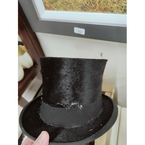 103 - TOP HAT