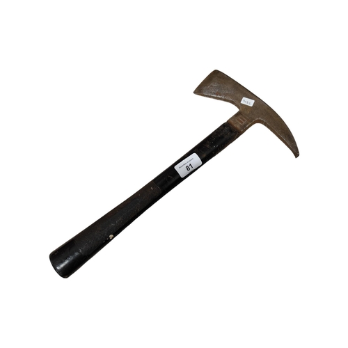 81 - OLD FIREMANS AXE