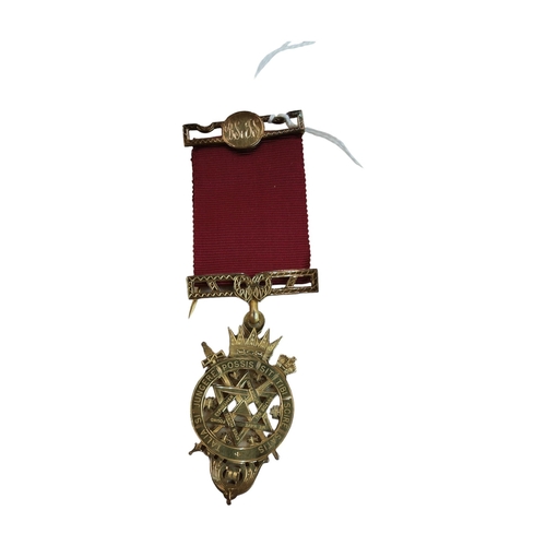 311 - SILVER GILT MASONIC JEWEL INSCRIBED TO REAR 'PRESENTED TO EX COMP BRIAN ST.JOHN SCOTT BY RAC 456 EK1... 