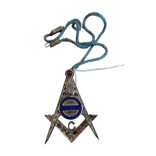 339 - LARGE SILVER AND ENAMEL MASONIC JEWEL 'GARNERVILLE MASONIC LODGE 837' INSCRIBED TO REAR 'WILLIAM NIC... 