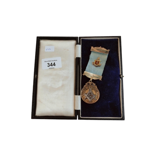 344 - 9 CARAT GOLD MASONIC JEWEL MCCAMMON MASONIC LODGE 221 INSCRIBED TO REAR 'PRESENTED TO W.BRO.WM.H. JA... 