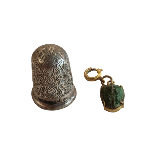 299 - GOLD TONE MOUNTED SCARAB BEETLE CHARM & SILVER THIMBLE