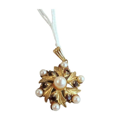 328 - 9 CARAT GOLD GARNET & PEARL PENDANT 3.82 GRAMS