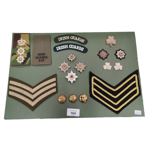 164 - SHEET OF IRISH GUARDS BADGES & PATCHES ALL ORIGINAL