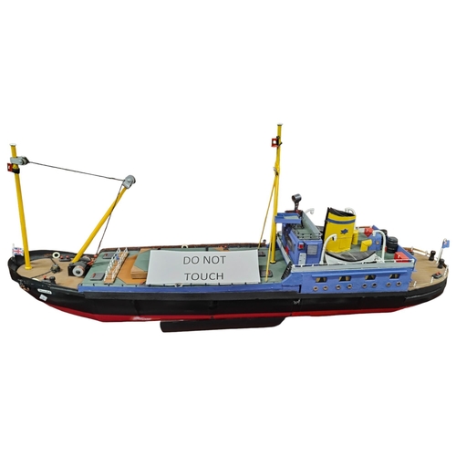 269 - LARGE SCRATCH BUILT LIVE STEAM TRAWLER