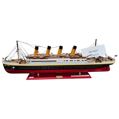 272 - LARGE WELL DETAILED HANDMADE TITANIC MODEL