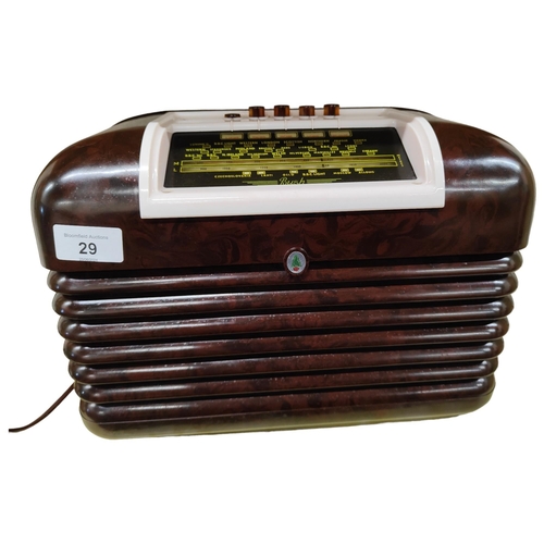 29 - ORIGINAL BAKELITE BUSH RADIO - WORKING