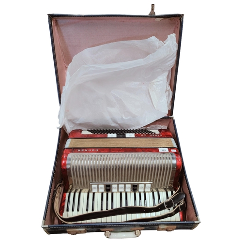 103 - CASED HOHNER CAREN IV M ACCORDIAN