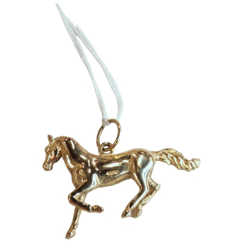 274 - 9 CARAT GOLD HORSE PENDANT 12.51 GRAMS