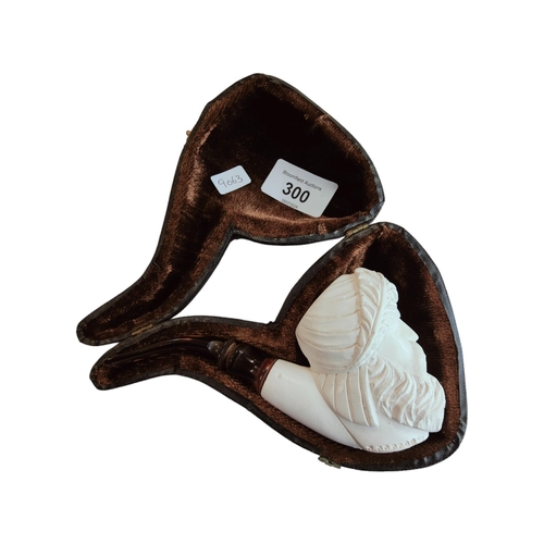 300 - MEERSCHAUM PIPE IN AN OLD PIPE CASE