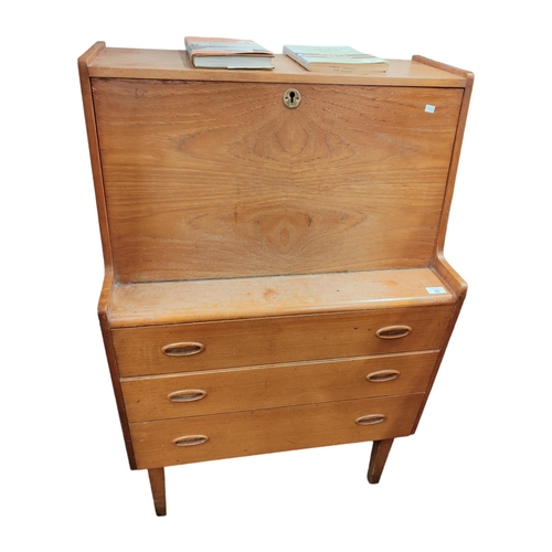 92 - MID CENTURY BUREAU