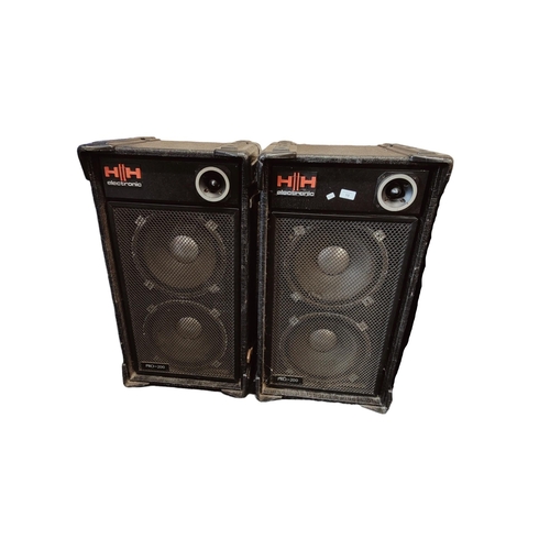 10 - LARGE SET OF SPEAKERS