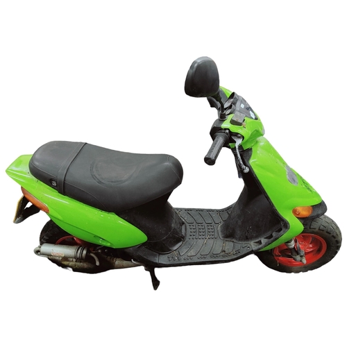 182 - MOTOR SCOOTER