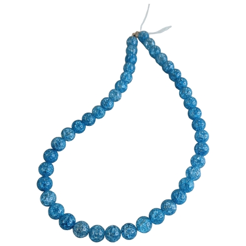 311 - SET BLUE CRACKLE GLASS BEADS WITH SILVER CLASP